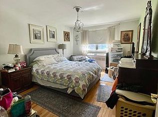 30-11 30th St UNIT 2R, Astoria, NY 11102
