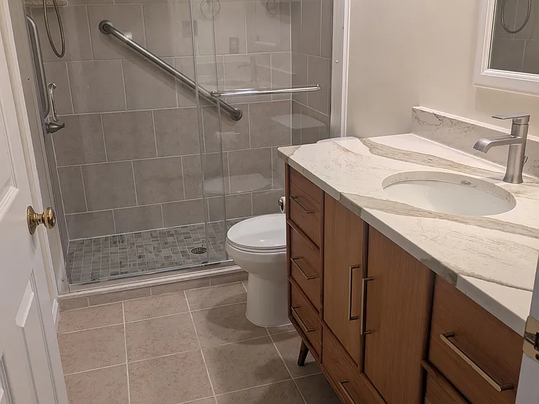 11908 Matthews Ct — Photo 18