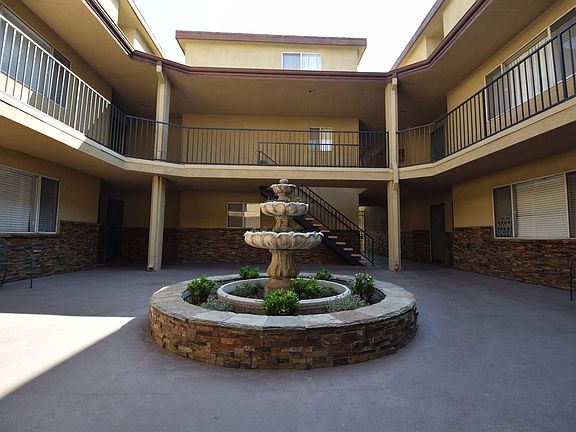 2nd image of 6401 Riverton Ave APT 103