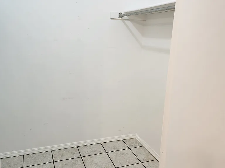 314 S Lowry St #3 — Photo 6