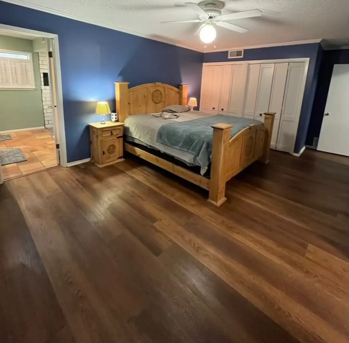 3 bed, 2305 sqft, $3,300 — Photo 4