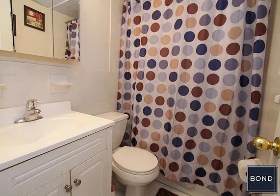 Rented by Bond New York | media 27