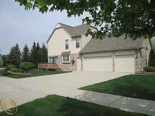 2nd image of 49164 Poppleton Ct