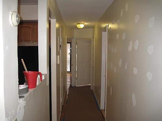 Rented by 18 REALTY | media 27