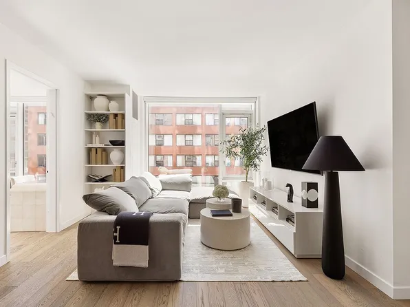 505 W 43rd St #4H, New York, NY 10036