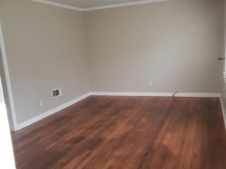 2215 Somerset Dr — Photo 6