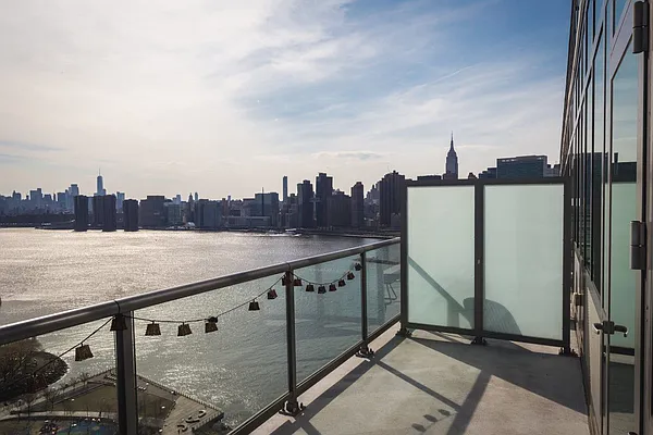 Rented by Warburg | media 1