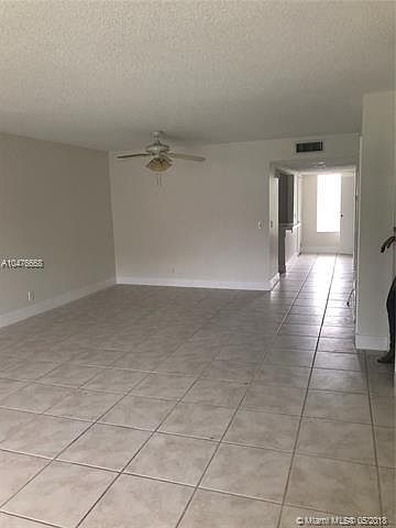 2nd image of 419 Lakeview Dr APT 202