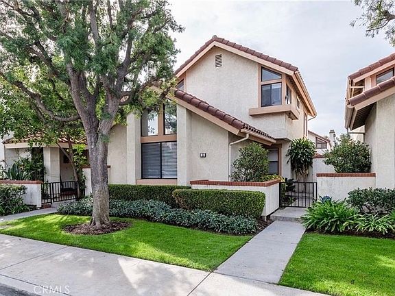 3rd image of 6 Vercelli