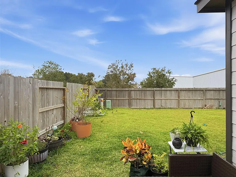 25402 Trinity Oakley Ct — Photo 18