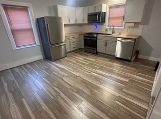 16 Scott Rd APT 2, Cumberland, RI 02864