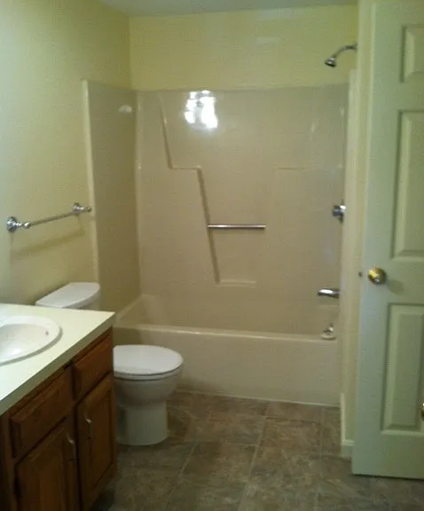 24 Dexter St #B — Photo 8