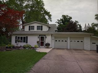 3005 Hastings Rd, Erie, PA 16506