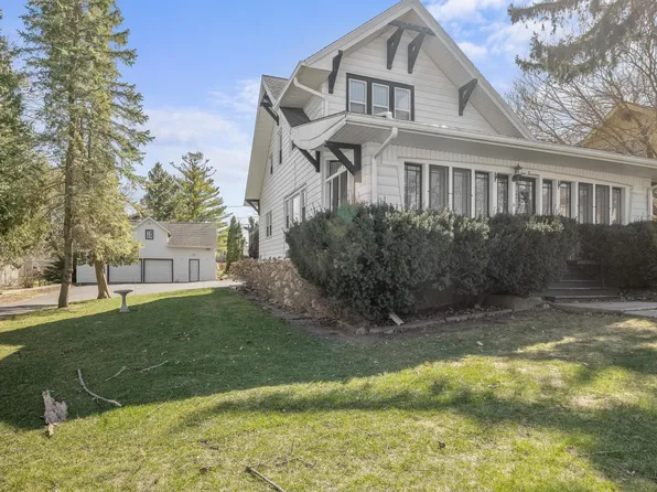 1917 Illinois Ave, New Holstein, WI 53061
