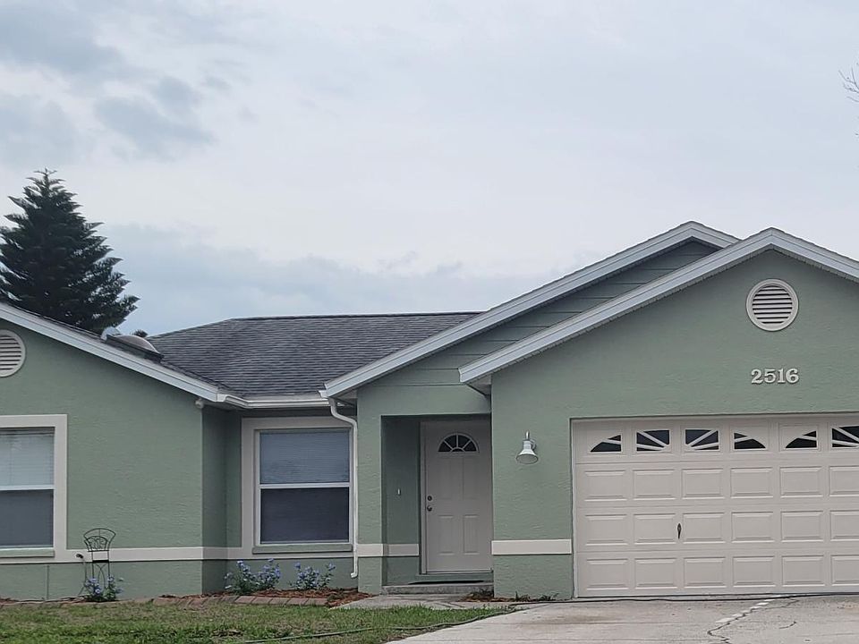1st image of 2516 56th Ave E
