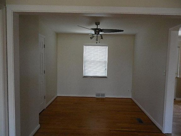 4th image of 3755 Stroschen Dr