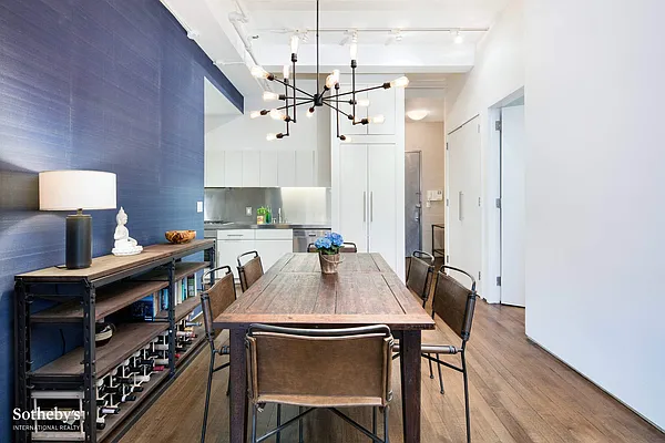 Sold by Sotheby's International Realty | media 3