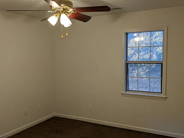 110 Jay Ln #A — Photo 7