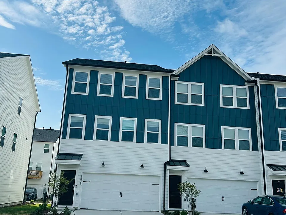2835 Farmhouse Dr