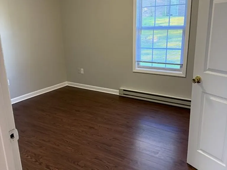 603 Four Mile Ave — Photo 5