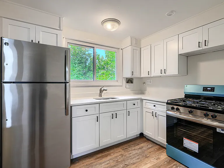 6191 Northwood Dr #2 — Photo 5