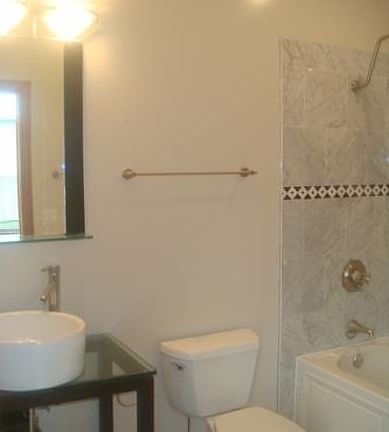 5th image of 4939 S Forrestville Ave APT 2