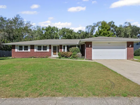 1402 Scovill St, Urbana, IL 61801