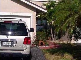 5253 W Lakes Dr, Deerfield Beach, FL 33442