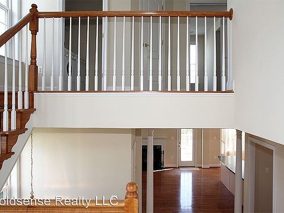 2nd image of 2331 Brittany Parc Dr