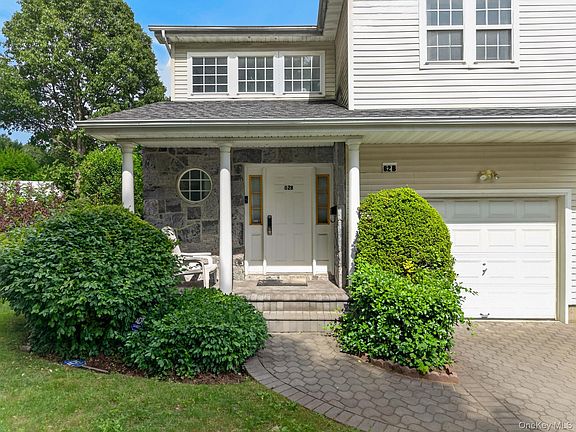 3rd image of 82B Inwood Road