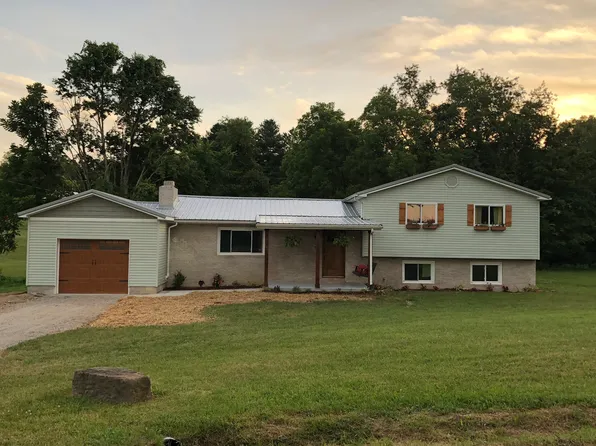 27 Russ Rd, Jackson, OH 45640