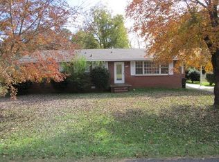1101 W Pryor St, Athens, AL 35611