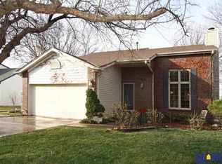 5421 S Dove Ln, Lincoln, NE 68516