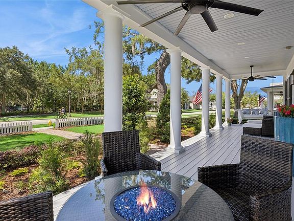 3rd image of 811 CIVITAS WAY