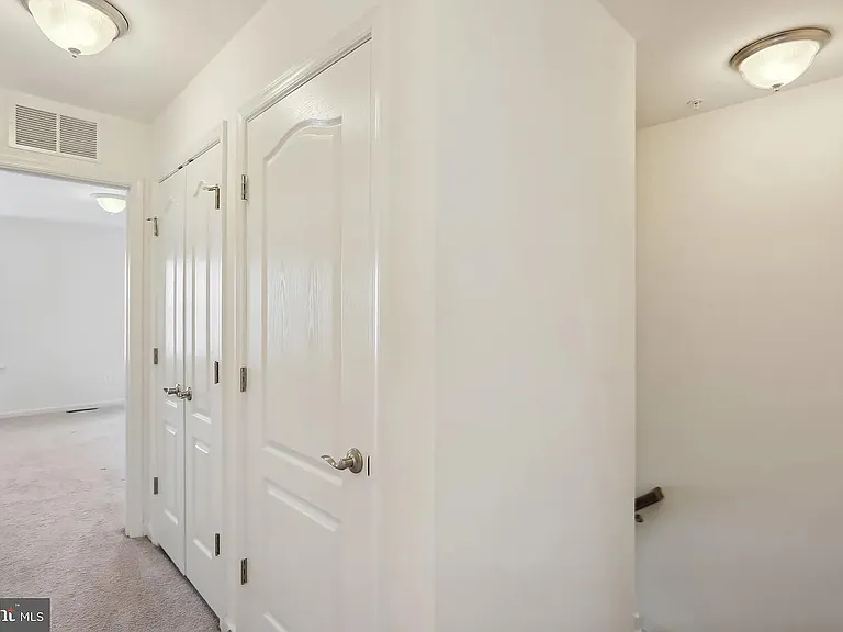18320 Woodhouse Ln — Photo 20