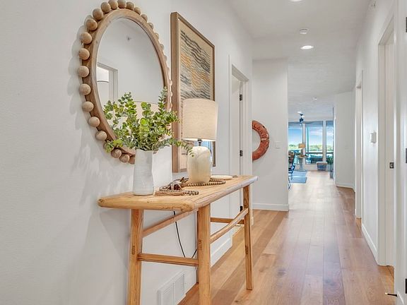 4th image of 570 Linden Dr #413