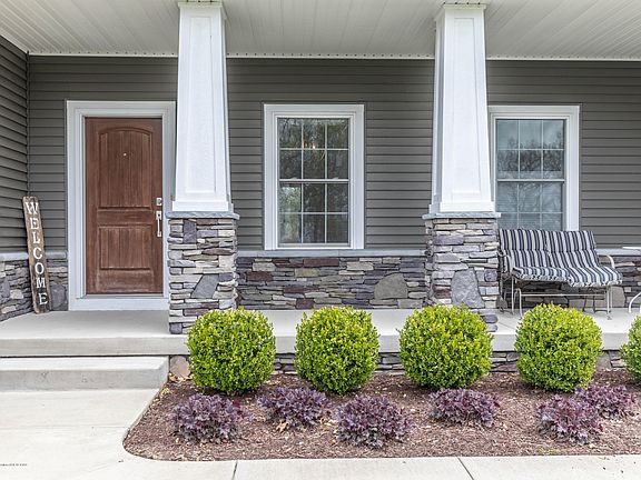 2nd image of 8981 Kildare Dr