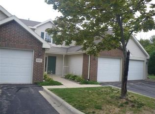 957 Park St APT 102, Oregon, WI