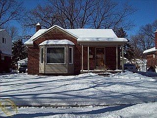 2nd image of 23871 Rosewood Ave