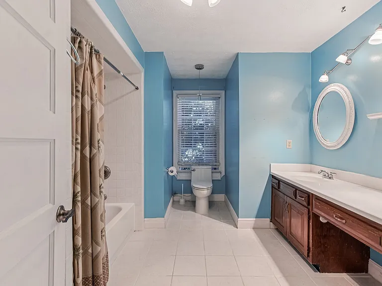 5210 River Park Villas Dr — Photo 41