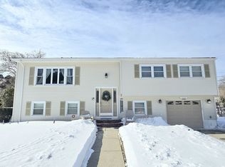45 Birchwood Ter, Dartmouth, MA 02747
