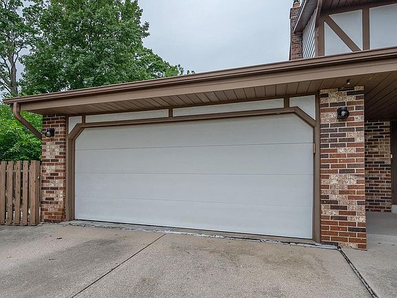 3rd image of 9123 S 35th STREET