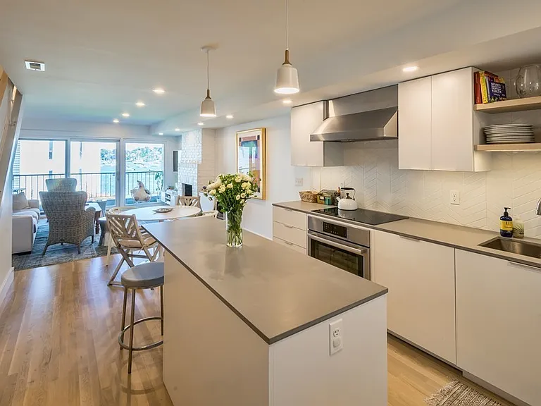 31 Constitution Way #31 — Photo 12