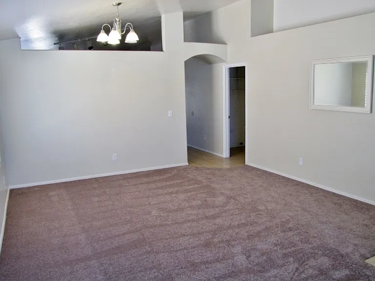 3054 Copper Pointe Dr — Photo 4