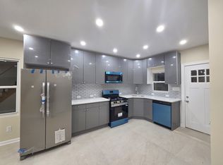 7916 153rd St, Flushing, NY 11367