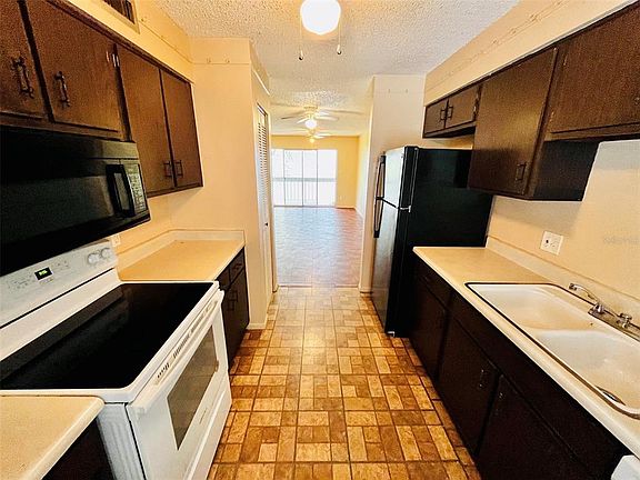 3rd image of 7529 Pitch Pine Cir #7529D