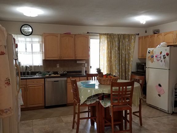 4th image of 124 Livingston Ave