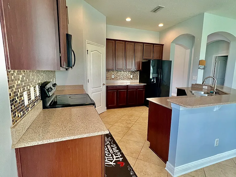 7926 Stoney Hill Dr — Photo 12