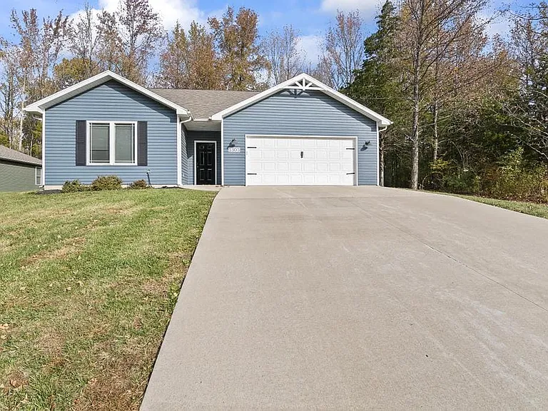 1303 Black Diamond Dr — Photo 18