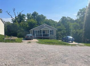 222 Hickory St, Silex, MO 63377
